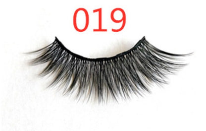 A Pair Of False Eyelashes Magnets hair removal exfoliating tool